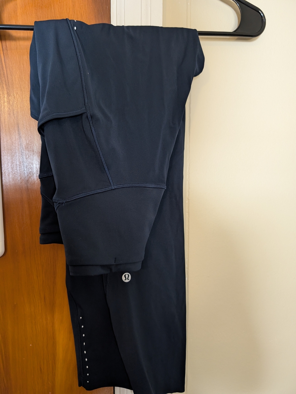 lululemon athletica Womeen's Navy Performance Leggings